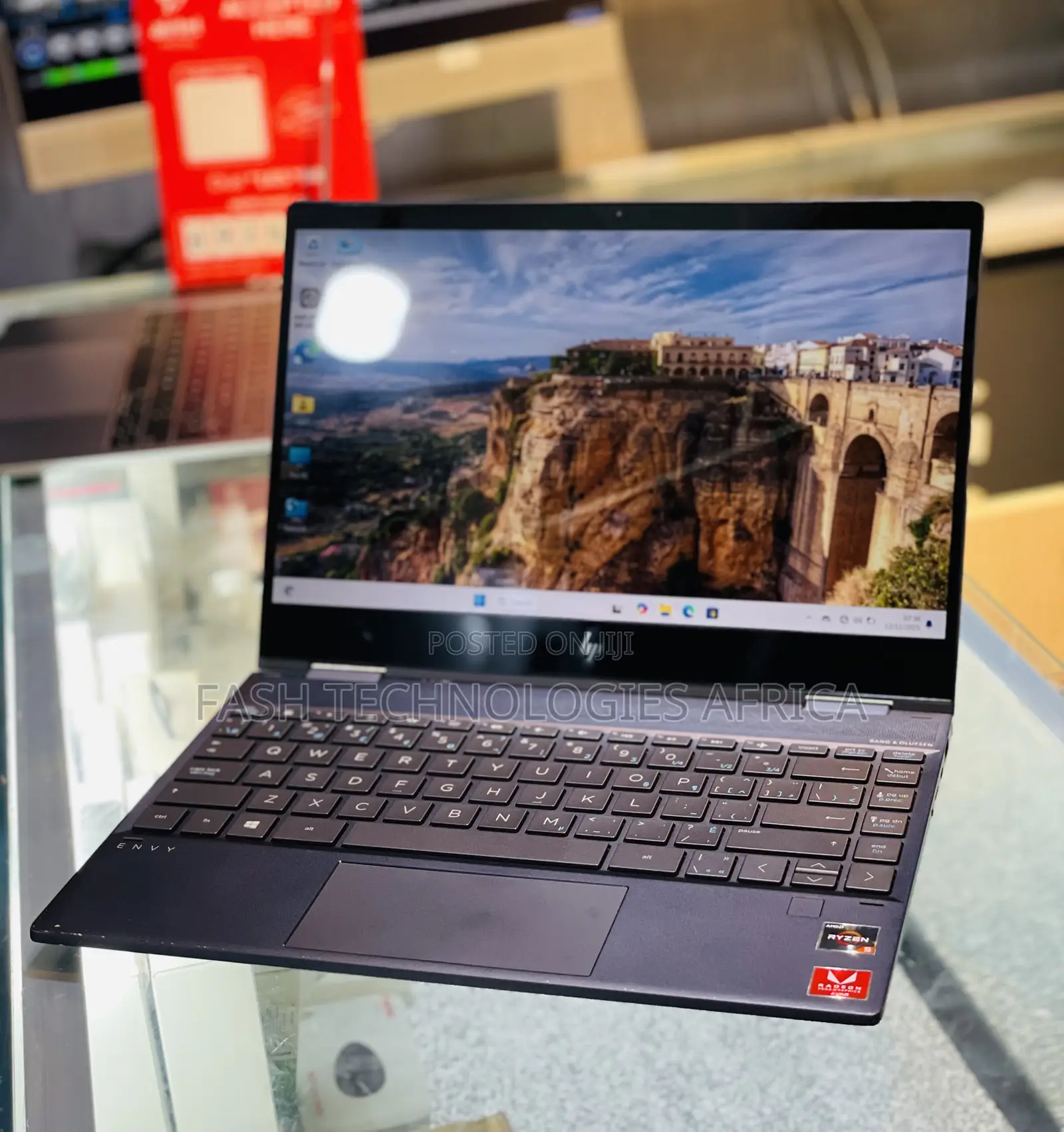 New Laptop HP Envy 13 8GB AMD Ryzen 7 SSD 256GB