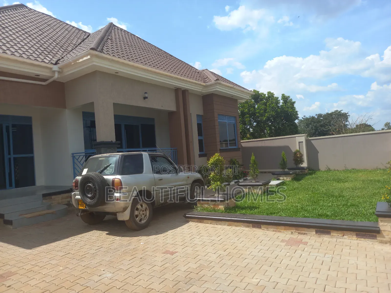 Furnished 4bdrm House in Kira for sale
