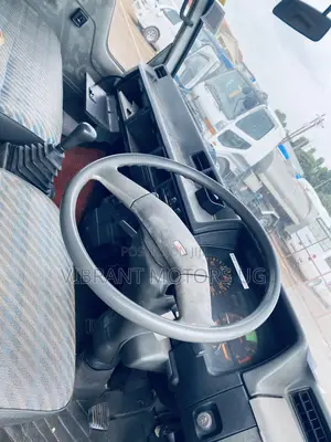 Mitishubishi Canter