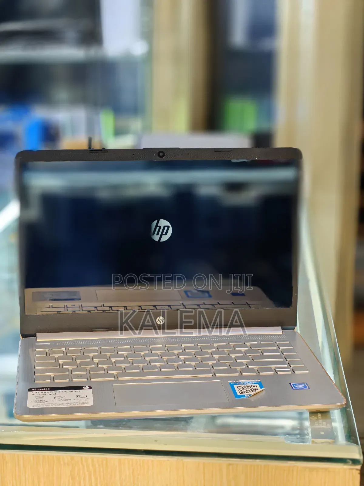 Laptop HP 14-dq2031tg 4GB Intel SSD 128GB