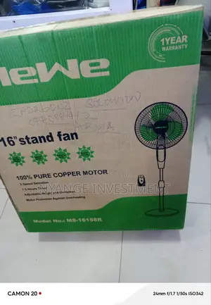 Me We Stand Fan With Remote