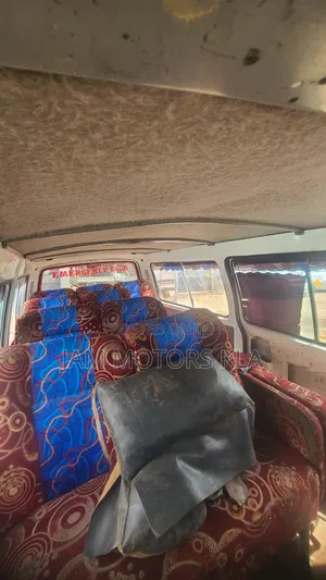 Toyota HiAce 1992 White