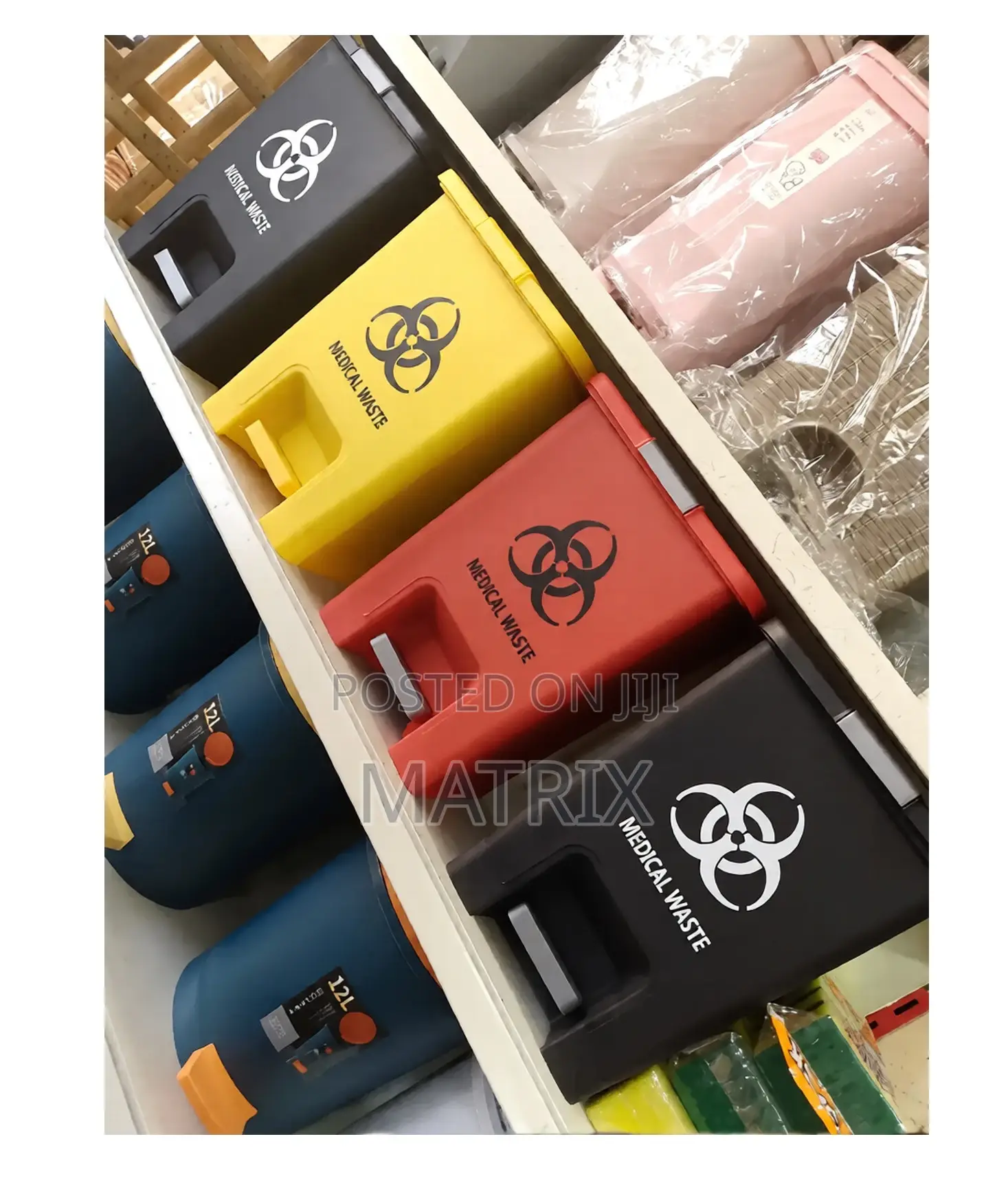 Plastic Dust Bins 15litres