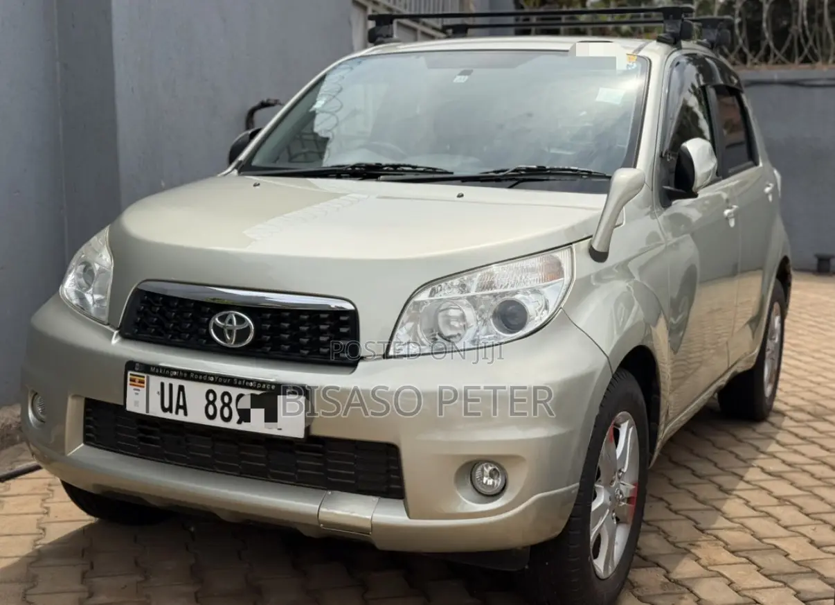 Toyota Rush 1.5 AWD 2010 Green