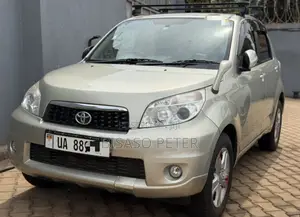Toyota Rush 1.5 AWD 2010 Green