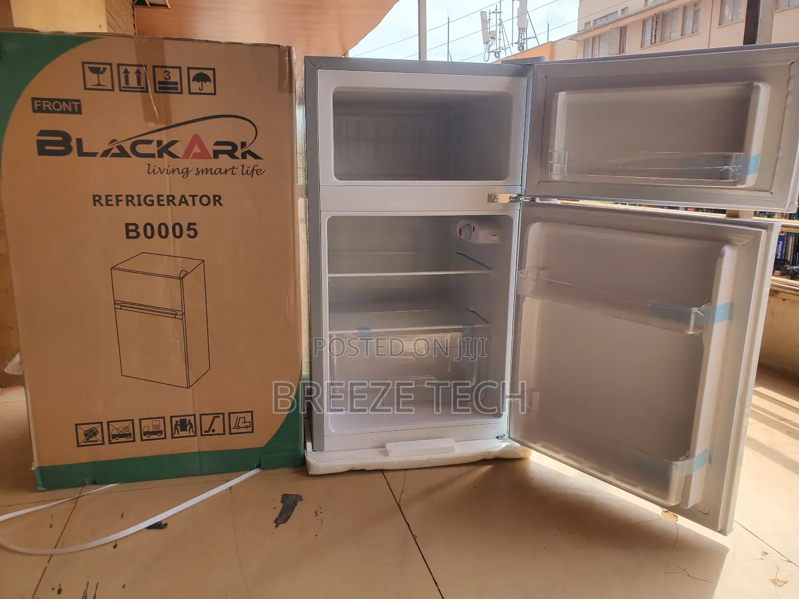 It's Blackark Refrigerator 130ltrs