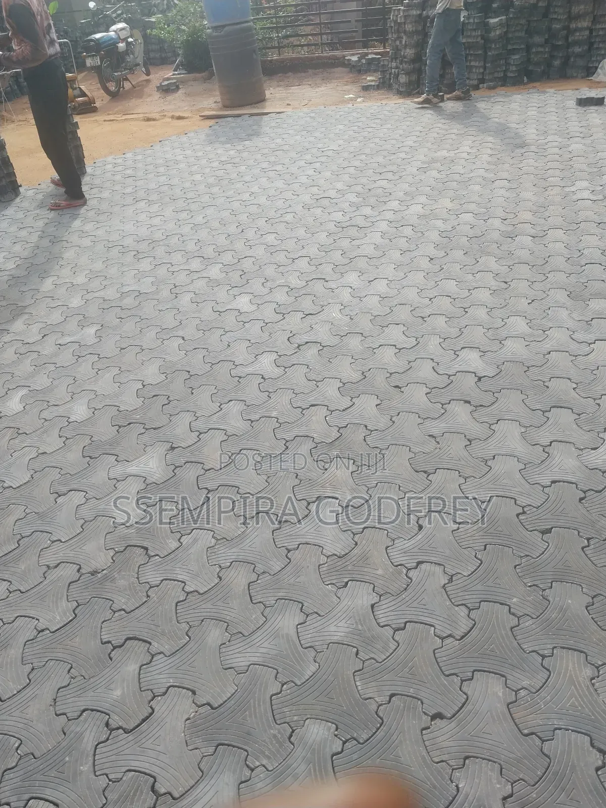 New Advanced Proffetional Installer for Pavers at Only 7000perqm
