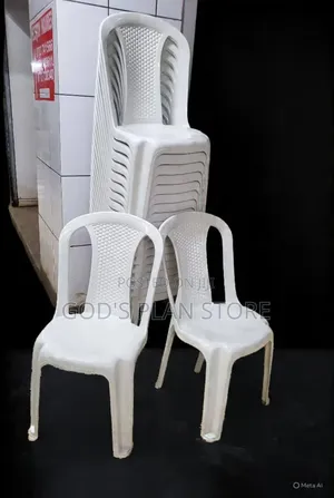 Geniuses Plastic Chairs Plastic Chairs