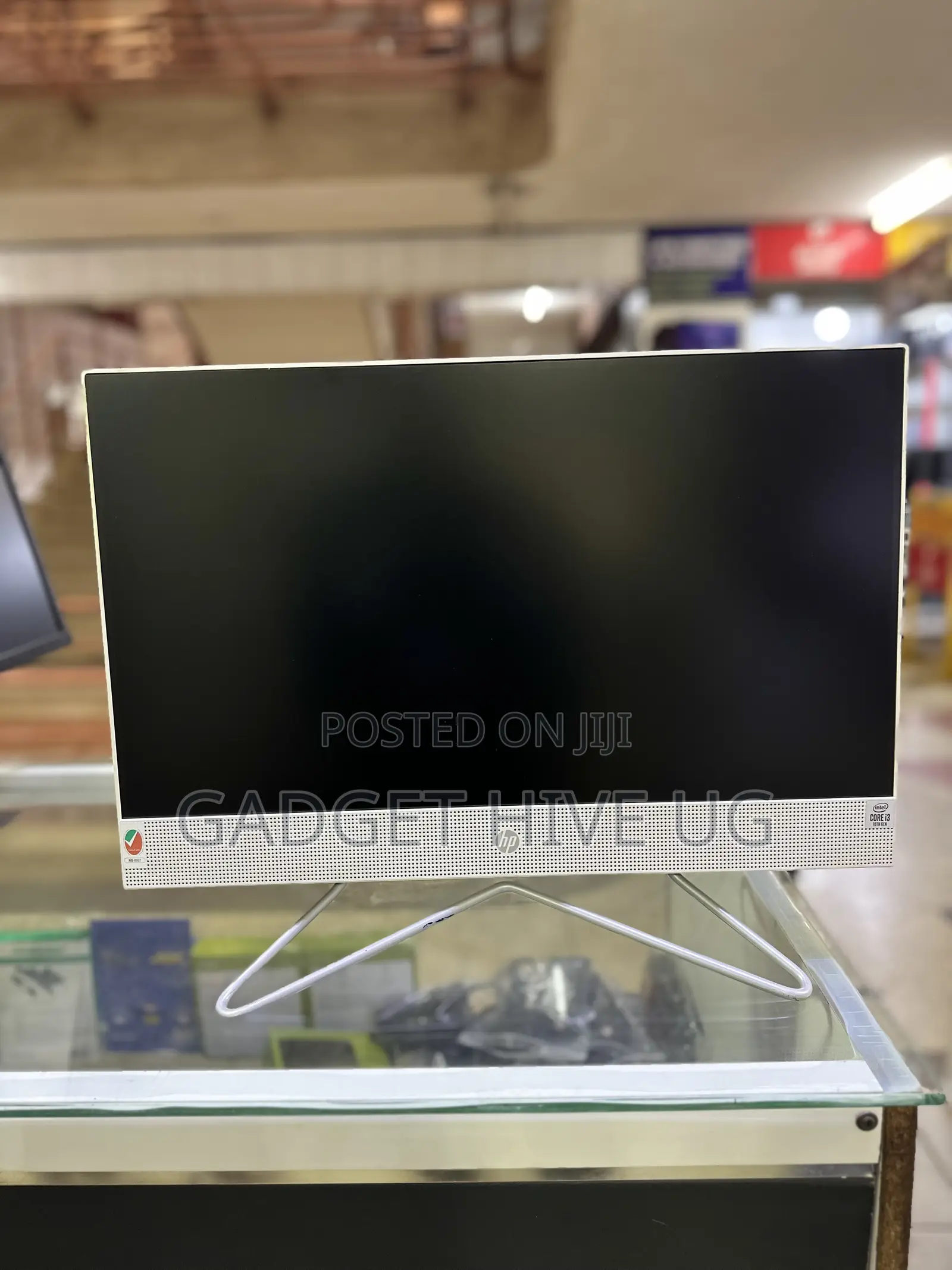 Desktop Computer HP 200 G4 22 All-in-One 8GB Intel Core i5 SSD 256GB