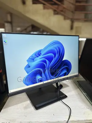 Desktop Computer Lenovo ThinkCentre Neo 30A 8GB Intel Core I3 SSD 256GB