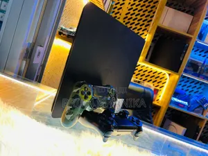 Ps4 Slim With 9games 2pads