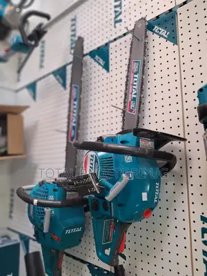 Gasoline Chain Saw (1.8kv) 18inch.