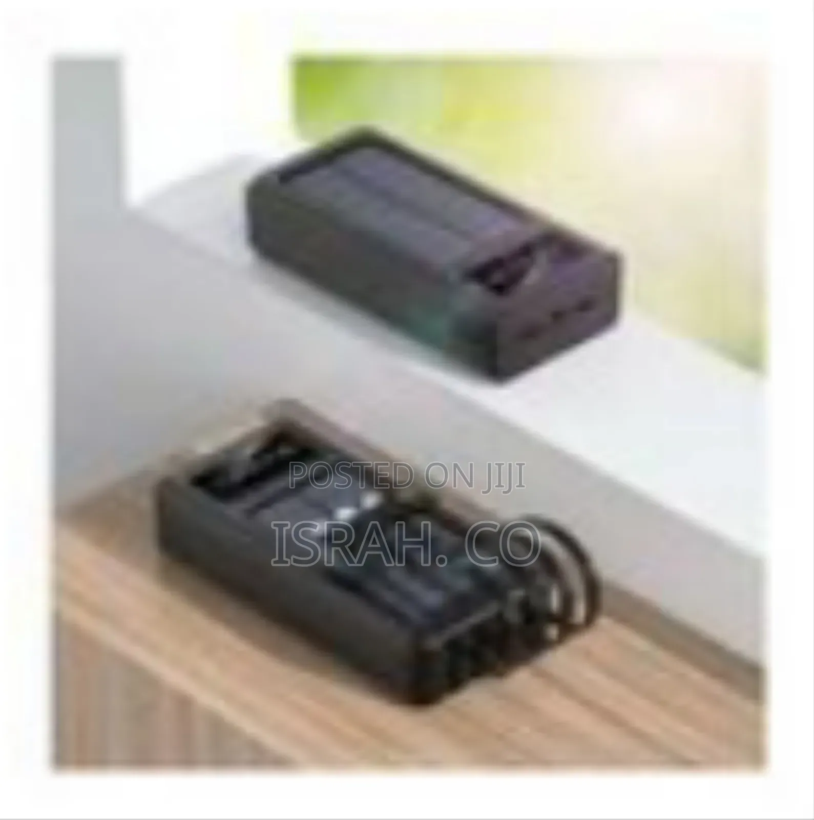 Solar Power Bank With Built-in Cables. (30000mah)