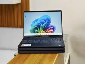 Laptop HP OmniBook 5 14" 16GB Intel Core Ultra 7 SSD 1T