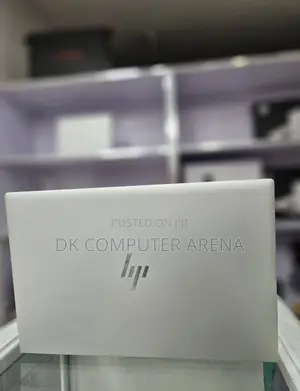 Laptop HP EliteBook 830 G8 16GB Intel Core I7 HDD+SSD 512GB