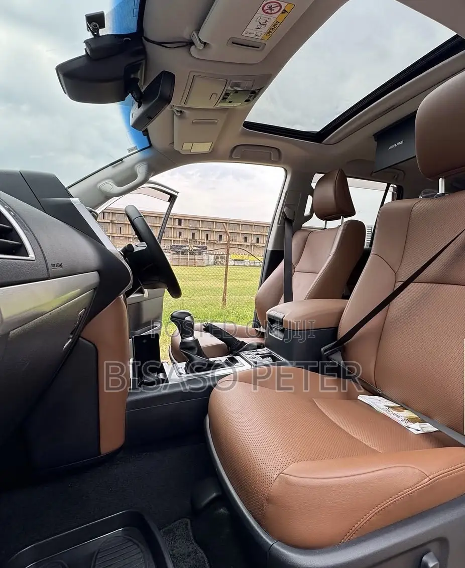 Toyota Land Cruiser Prado 2021 White