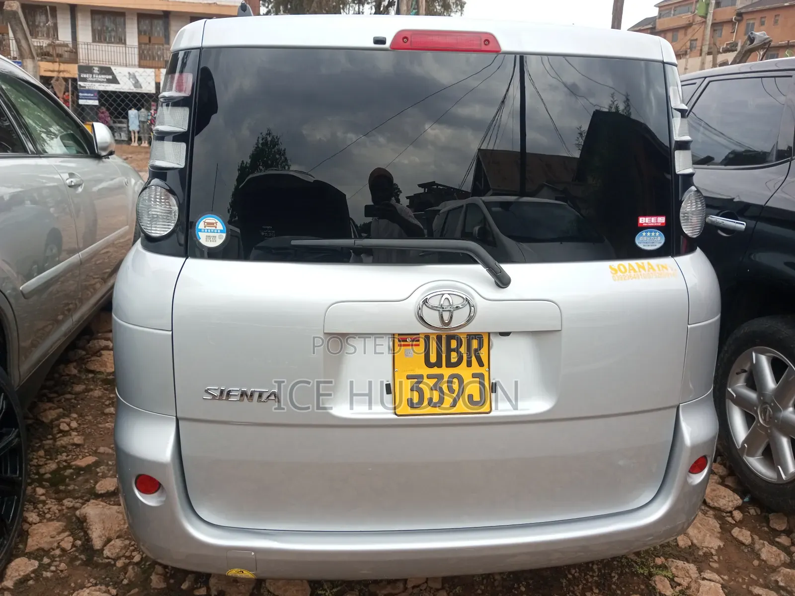 Toyota Sienta 2010 Ivory