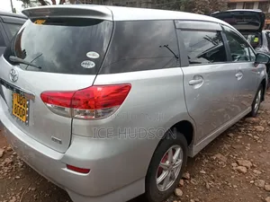 Toyota Wish 2012 Ivory