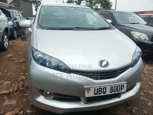 Toyota Wish 2012 Ivory