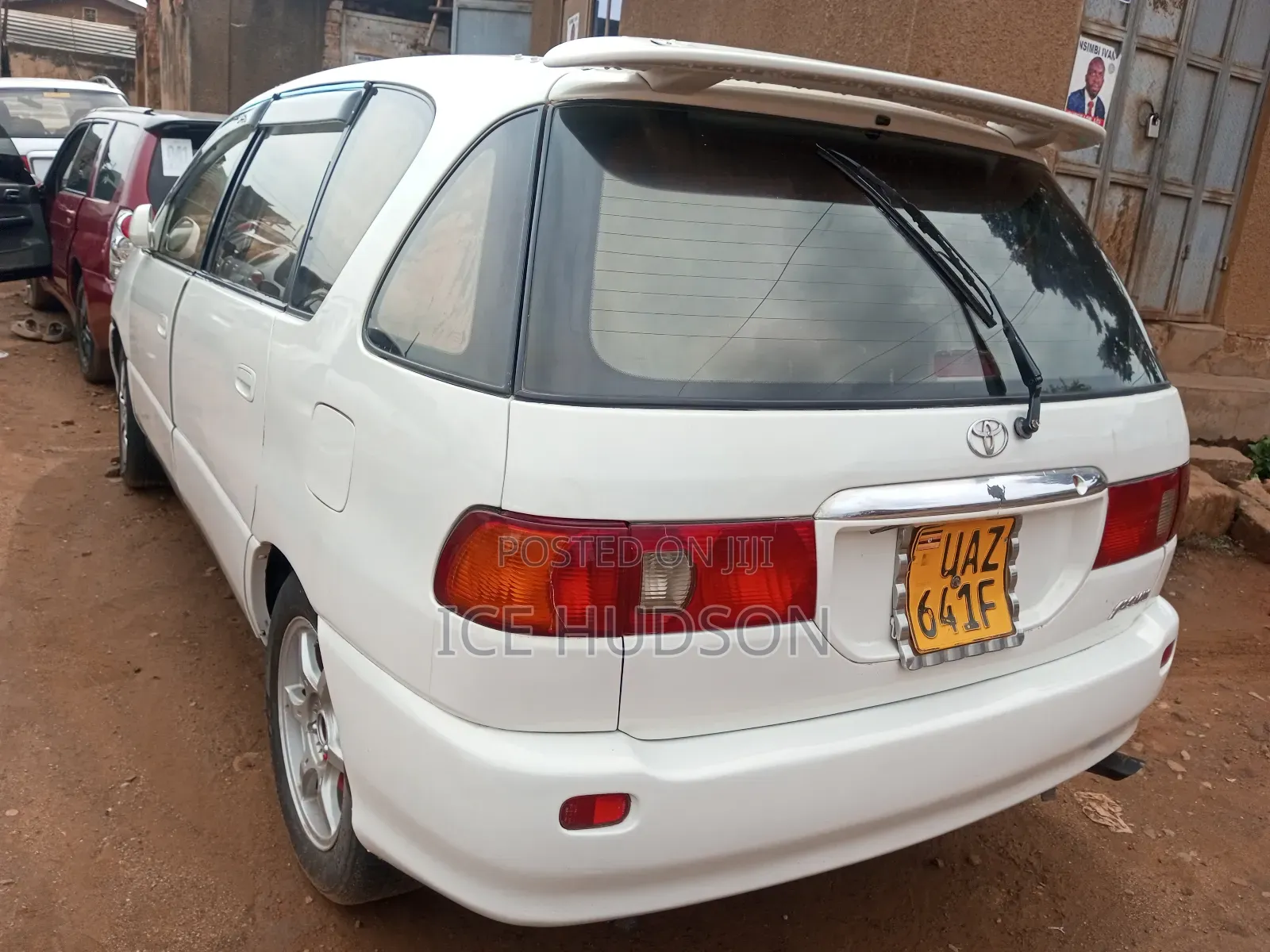 Toyota Ipsum 2000 Beige