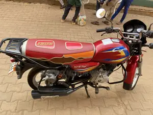 Bajaj CT 125X 2024 Red