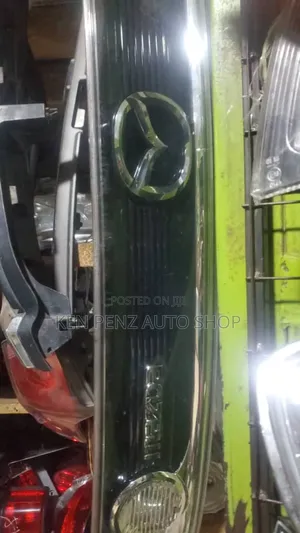 Mazda Biante Boot Reflector