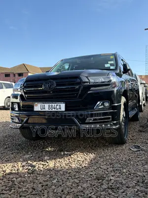 Toyota Land Cruiser 4.6 V8 ZX 2017 Black