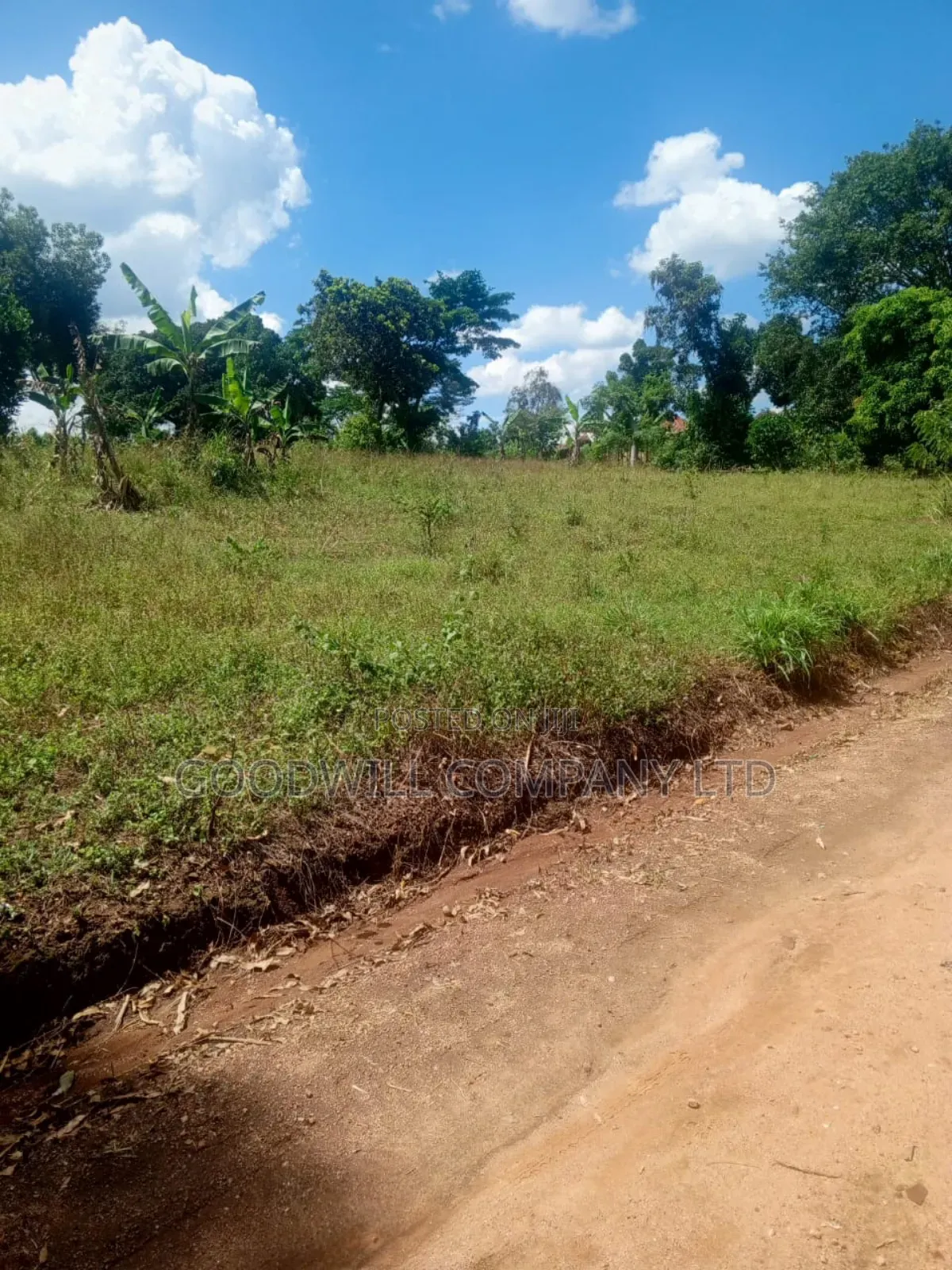 1.35 Acres of Land in Kiziri Kiwenda Gayaza Road