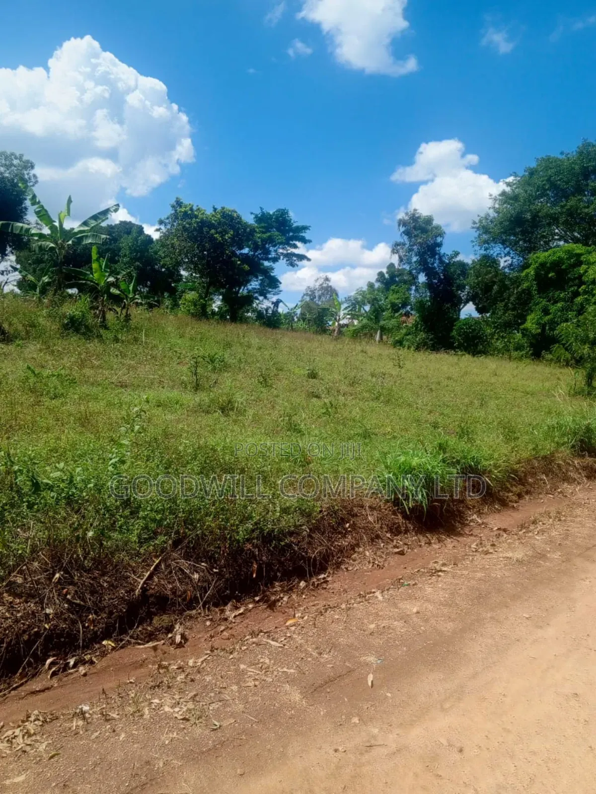 1.35 Acres of Land in Kiziri Kiwenda Gayaza Road