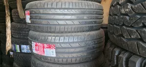 235/60r18 H/T Gt Radial Made in Indonesia
