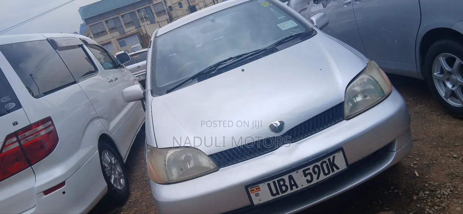 Toyota Platz 1.5 FWD 2004 Silver