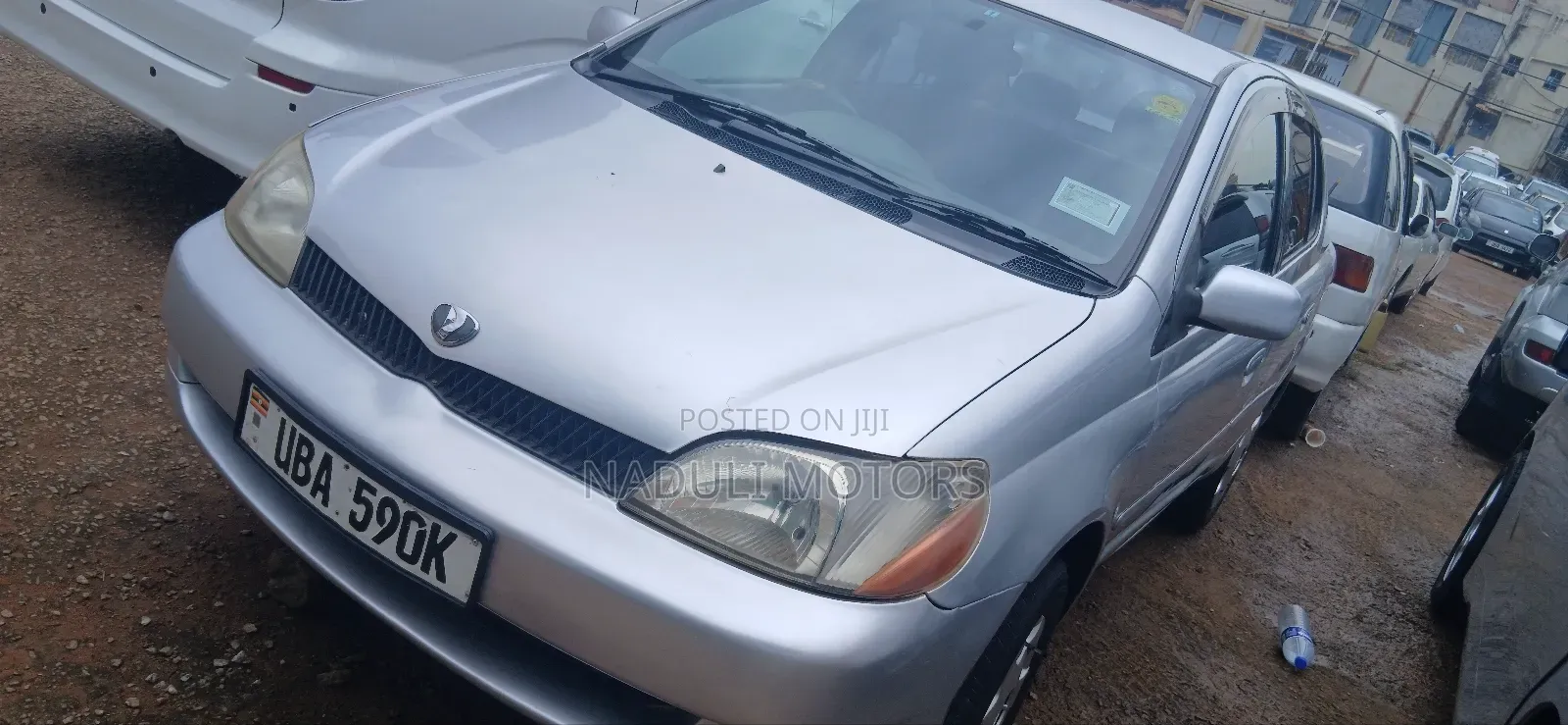 Toyota Platz 1.5 FWD 2004 Silver