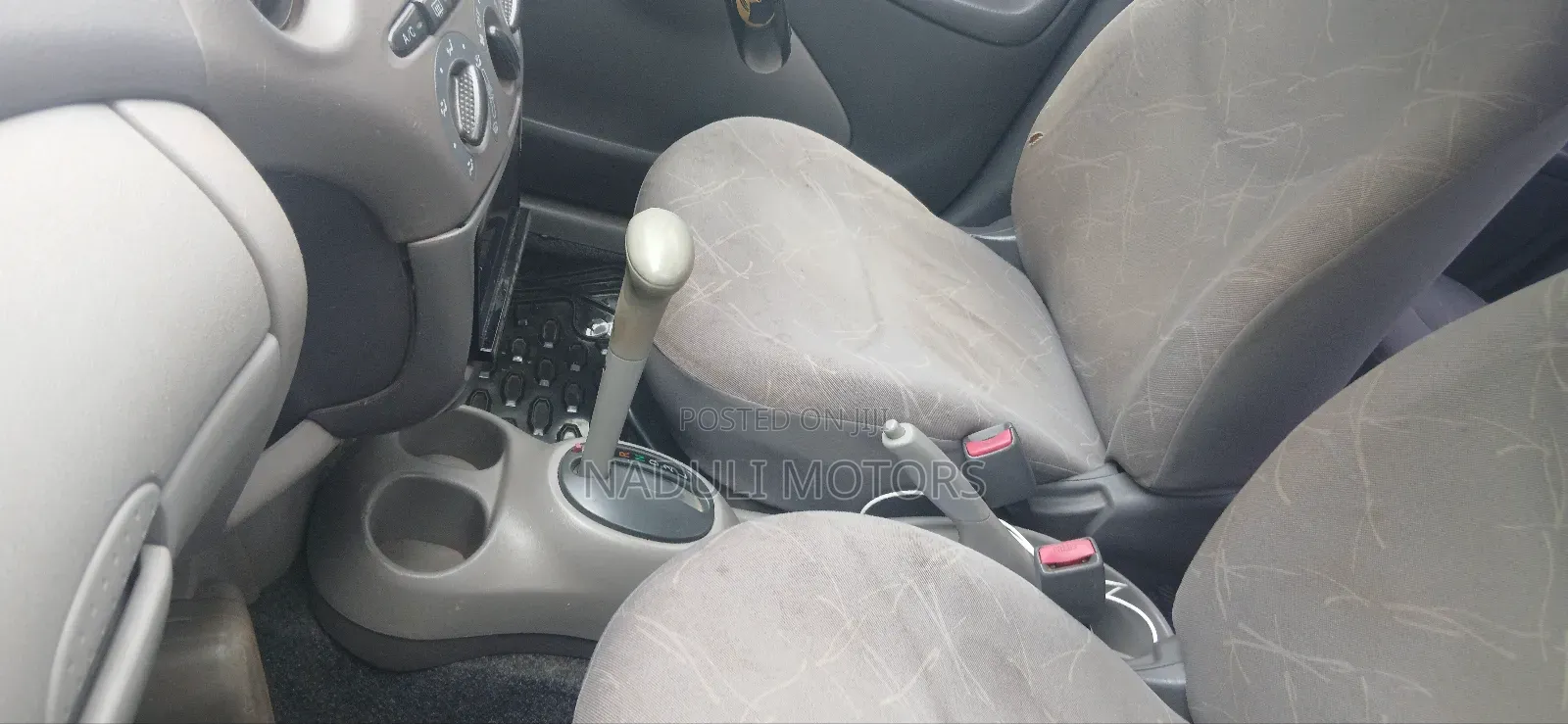 Toyota Platz 1.5 FWD 2004 Silver