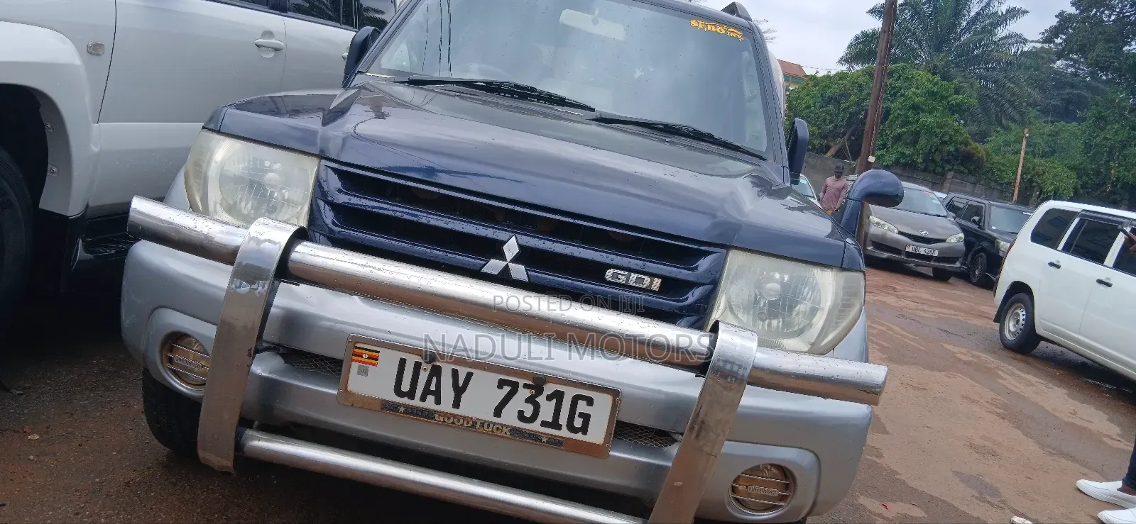 Mitsubishi Pajero IO 2000 Blue