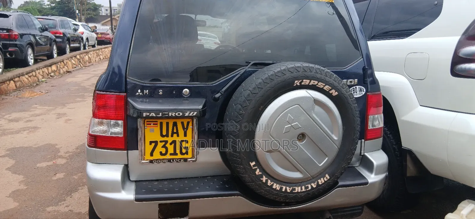 Mitsubishi Pajero IO 2000 Blue