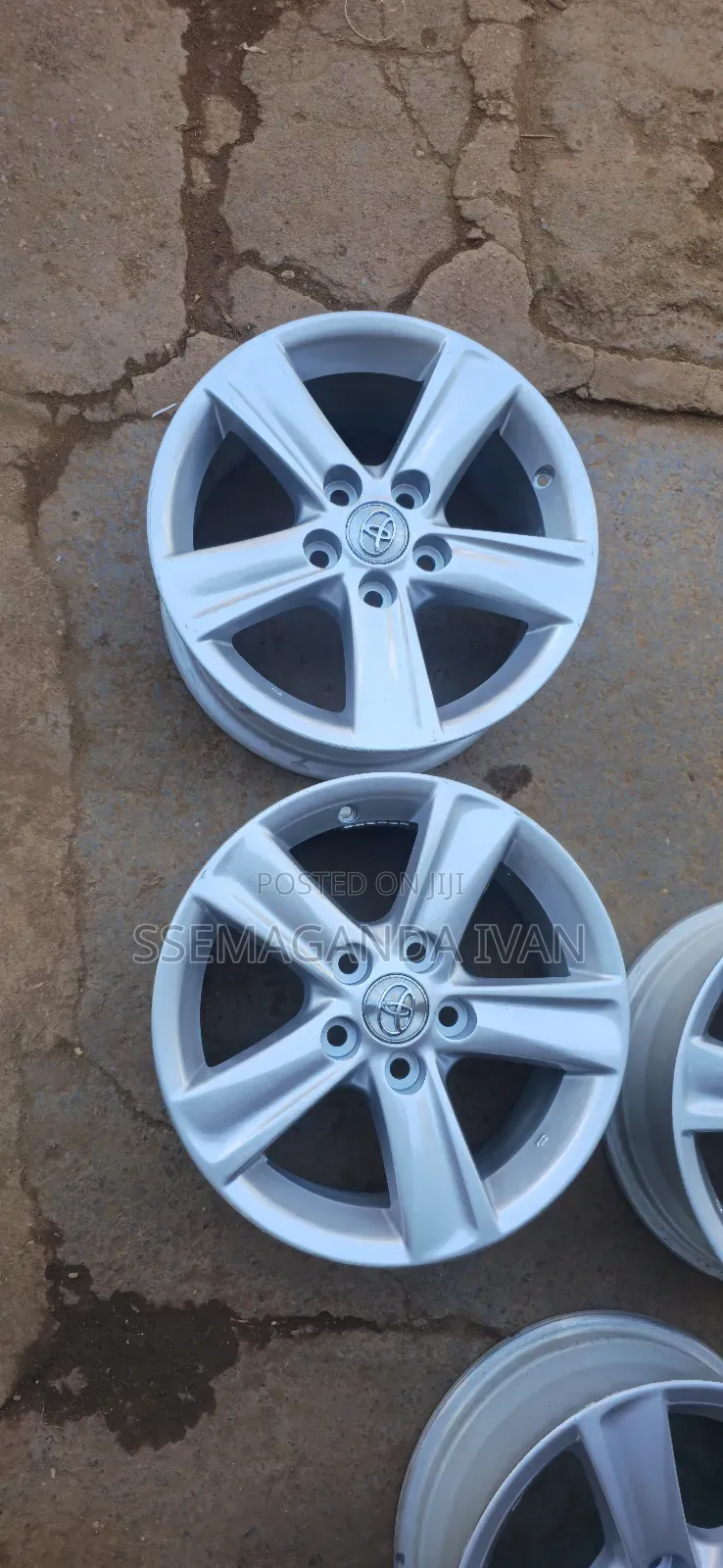 Rim 15 Ist and Other Cars