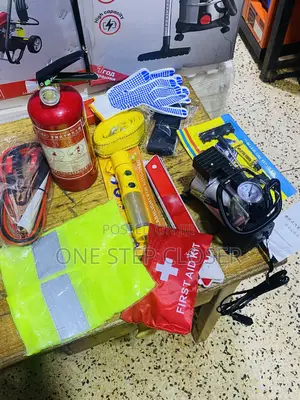 Saftey Car Kit With Fire Extinguisher, Tire Inflator,First Aid Kit
