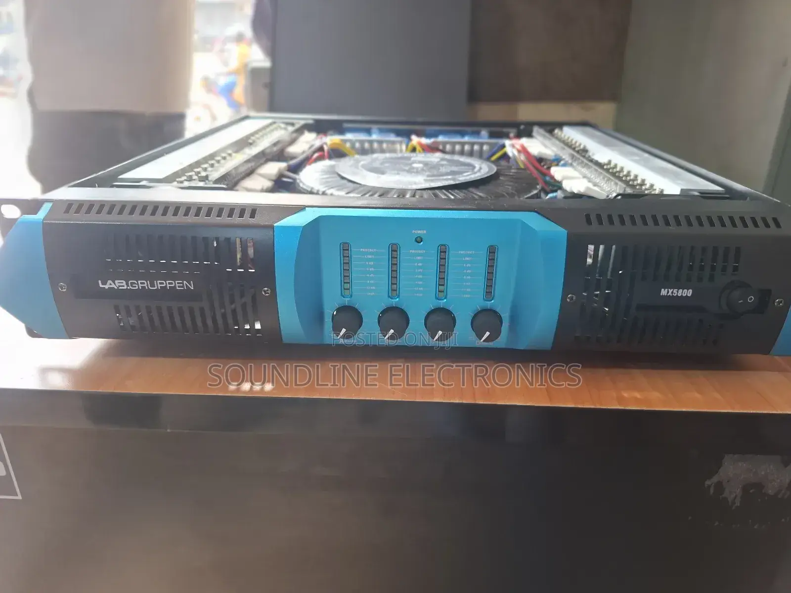Four Channel Power Amplifier