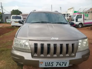 Jeep Grand Cherokee 2006 Gold
