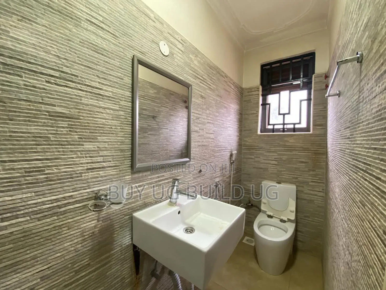 2bdrm Apartment in Kireka Town, Central Division for rent
