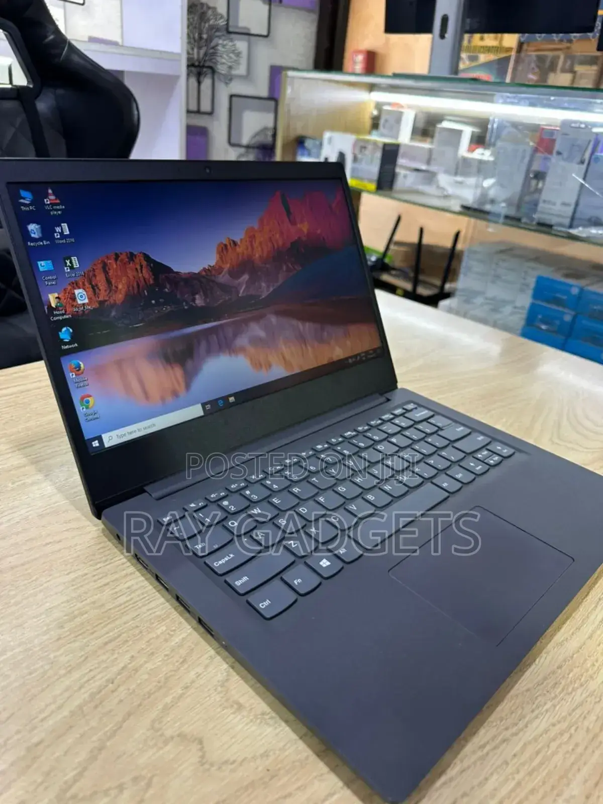 New Laptop Lenovo B470 8GB Intel Core 7 SSD 256GB