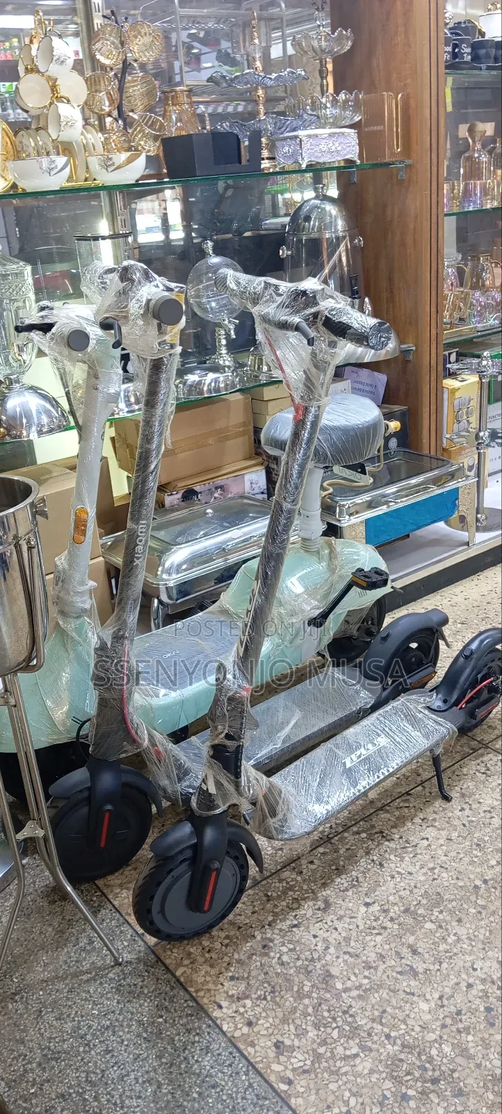 Xiaomi Electric Scooter 3 – 25km/H, 20km Range, 300w Motor