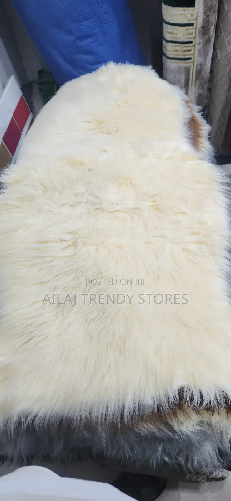 White-Black-Brown-Gray Fluffy Display Mats