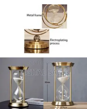 Elegant Brass Glass Hourglass / Sand Timer - Timeless Desk Decor