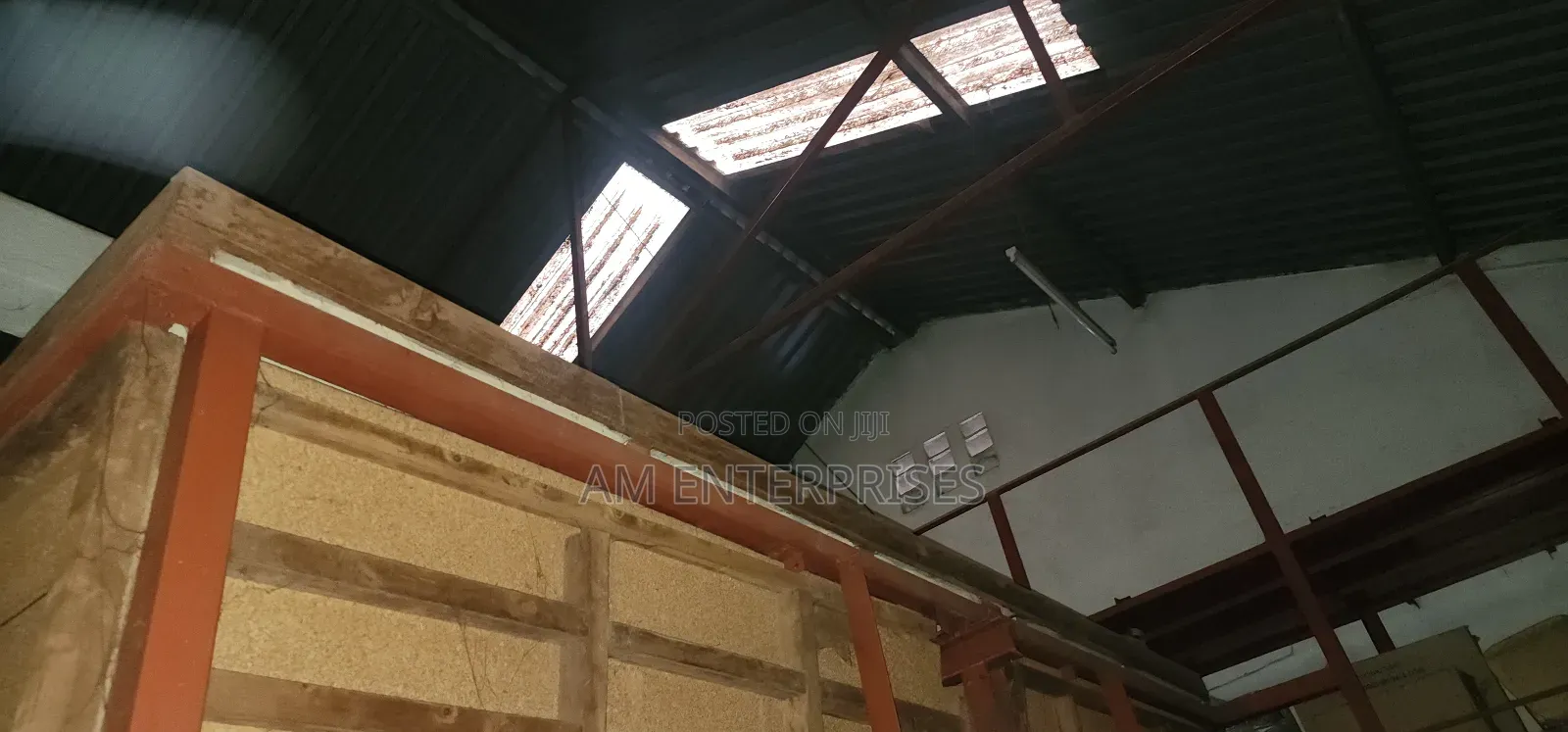 Storage Place / Mini Warehouse