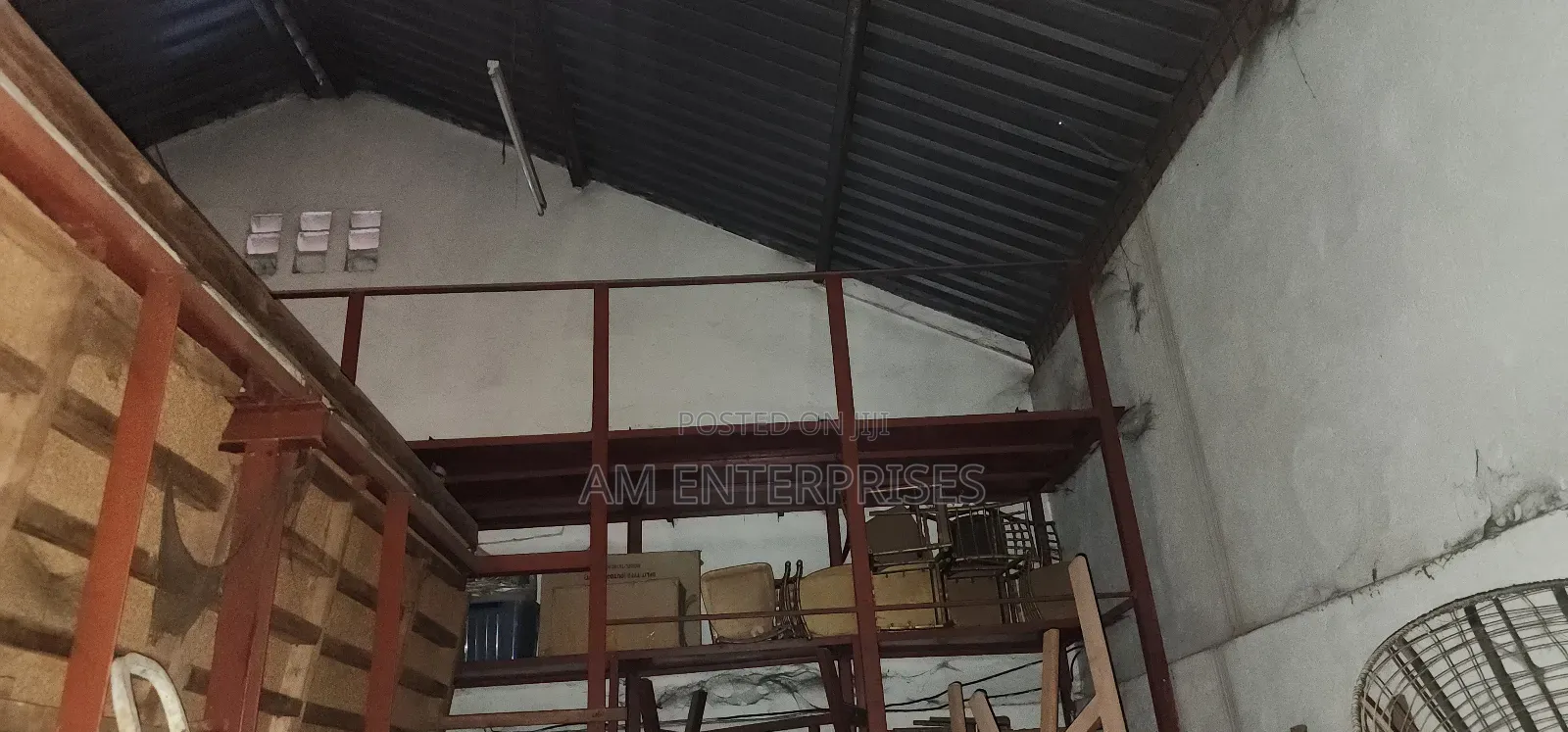 Storage Place / Mini Warehouse