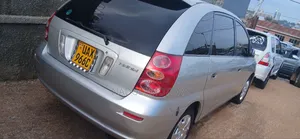 Toyota Nadia 2002 Silver