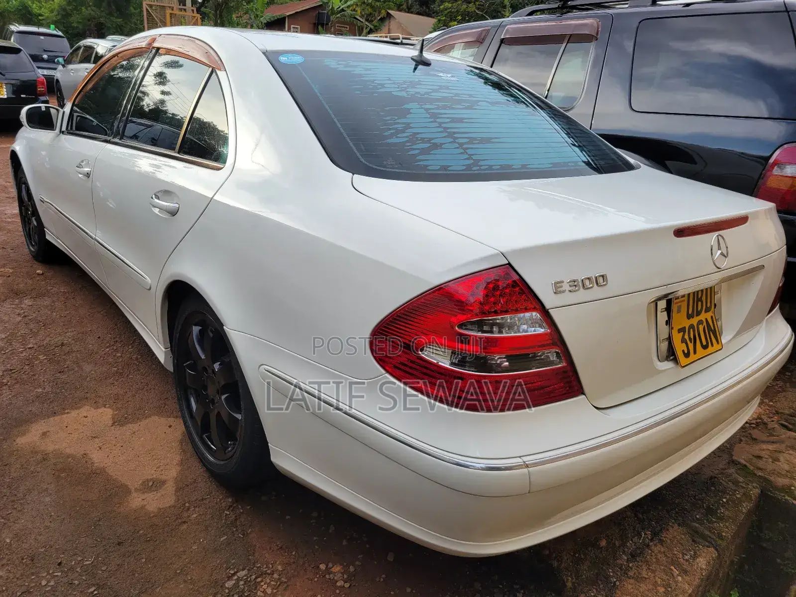 Mercedes-Benz E300 2004 White