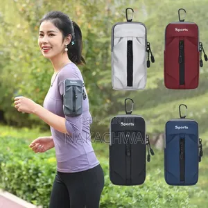 Its Agood Small Arm and Cross Bag