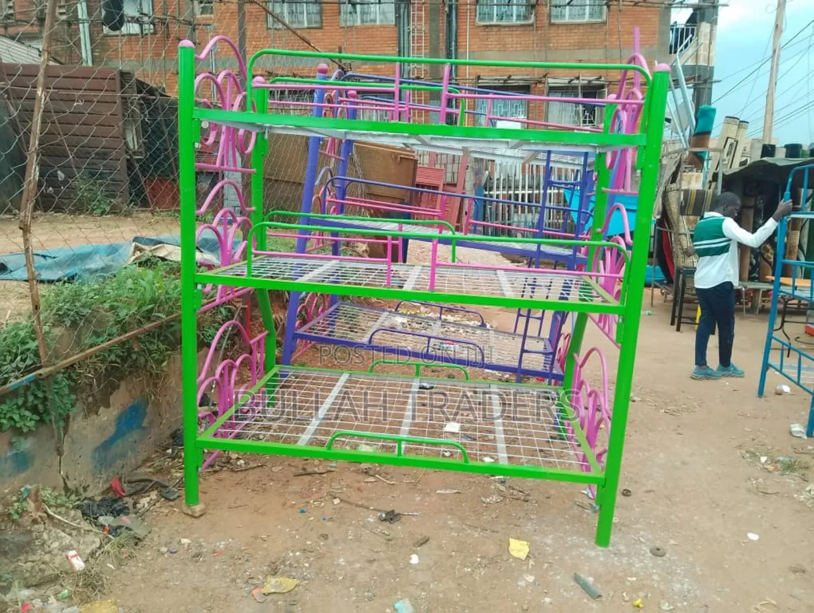 Beds / Deckers High Standard
